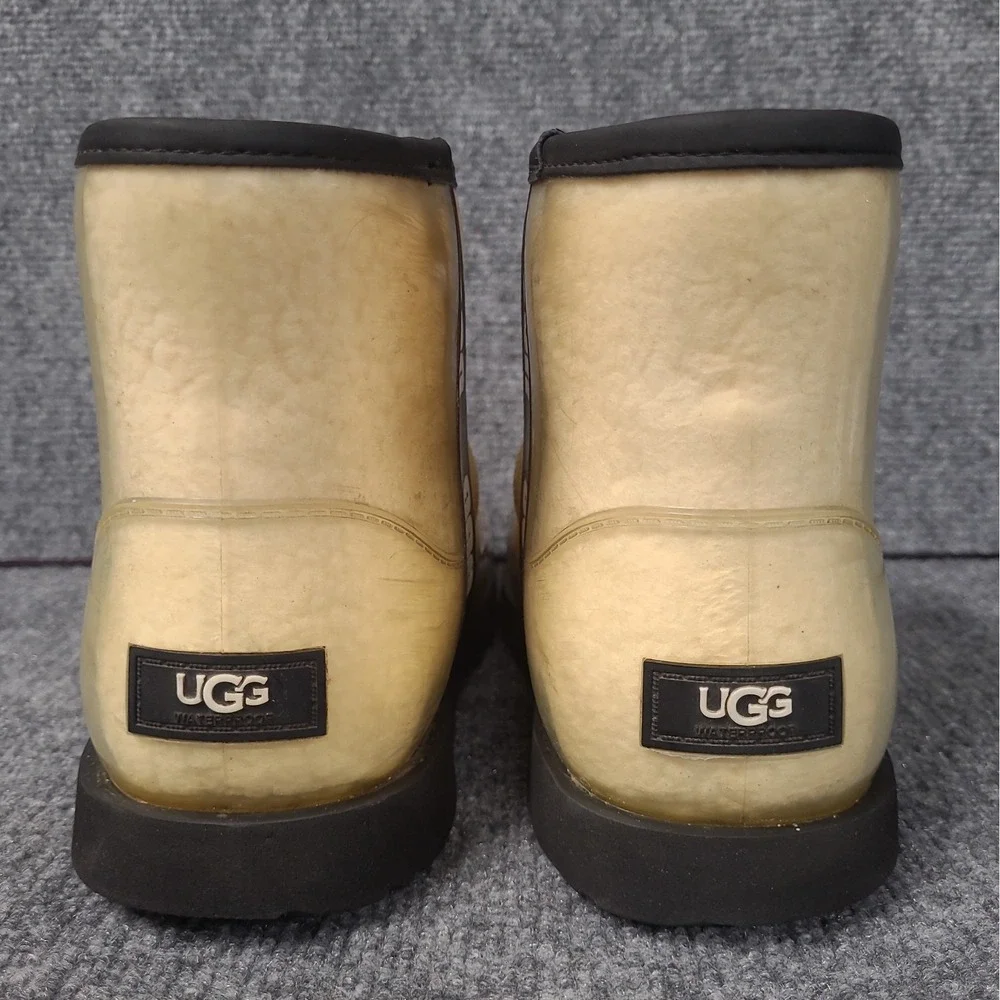 UGG 'Classic Clear Mini' Big Kids US 6 Natural Snow Boots S/N 1112386K